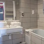 シトテル オテル セザール ホテル ニーム