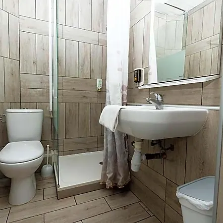 Cesar Centre Historique & Gare Отель 2*