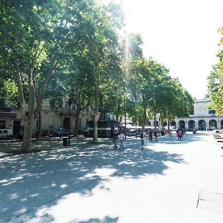 Hotel Cesar Centre Historique & Gare Nimes