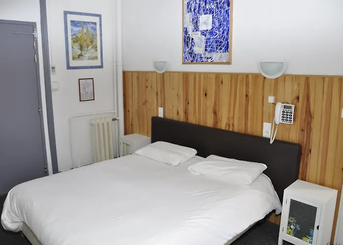 Citotel Cesar Nîmes